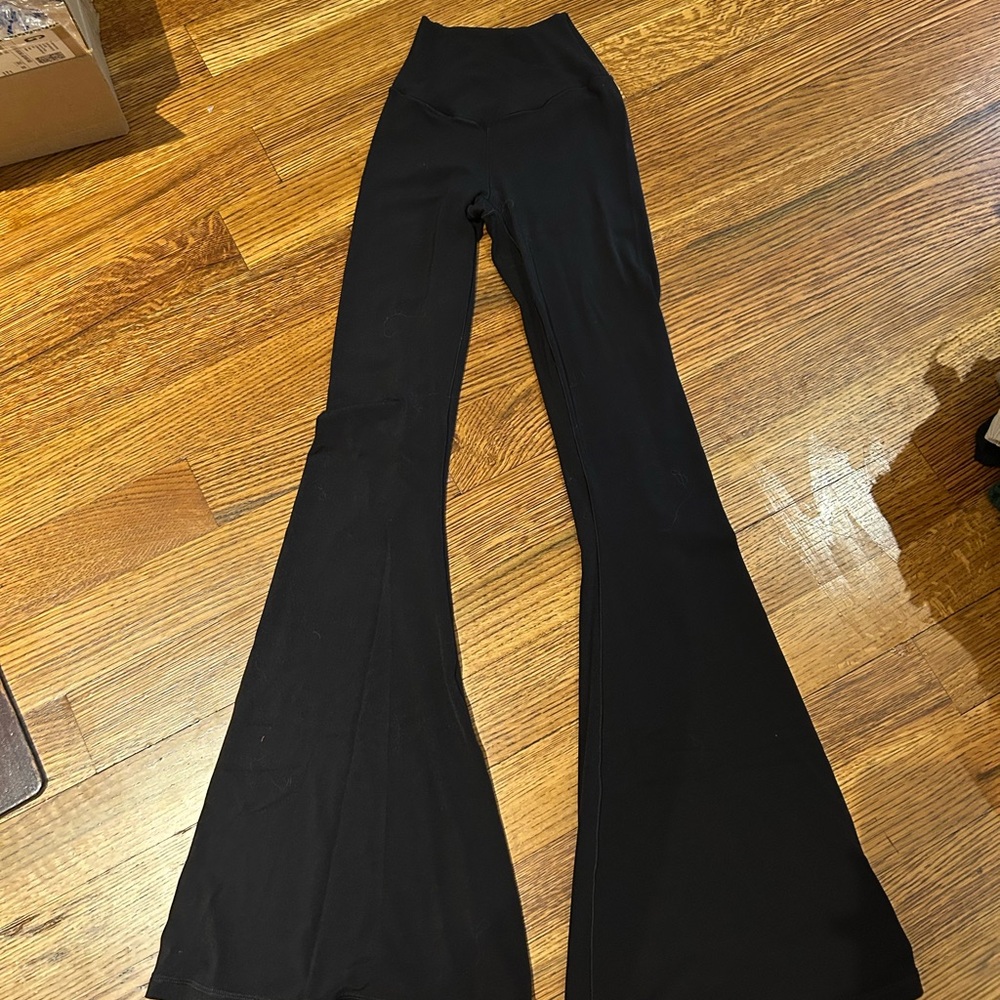 Aerie real me super flare high-rise leggings